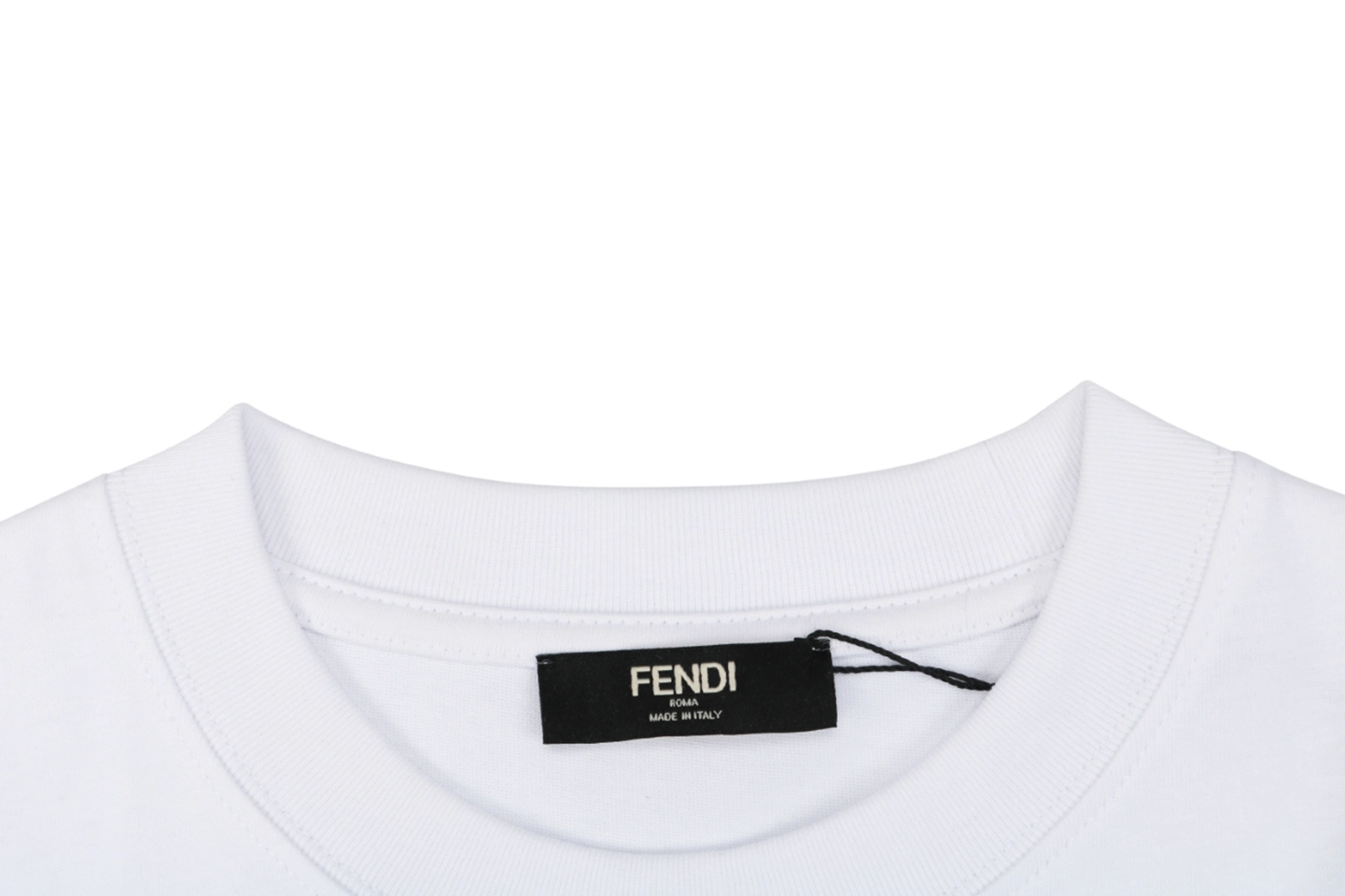 Fendi Melted Logo Embroidered T-Shirt White Collar