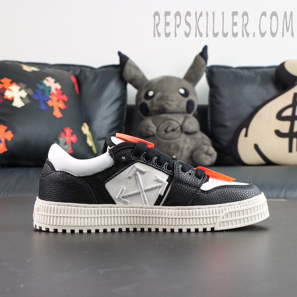 Off-White Low Top 3.0 Off Court Sneakers 'WHITE:BLACK'3.jpg