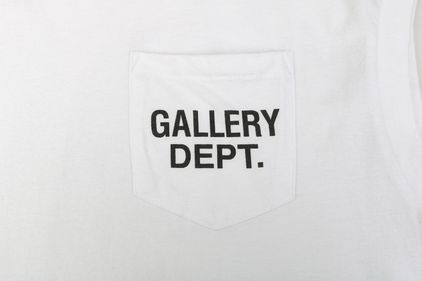 Gallery Dept Pocket Logo Sleeveless T-Shirt White Pocket