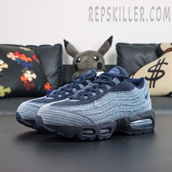 Levi’s x Air Max 95 OG “Obsidian” front view featuring a blue denim upper, navy midsole, and visible Air Max cushioning for street-ready comfort