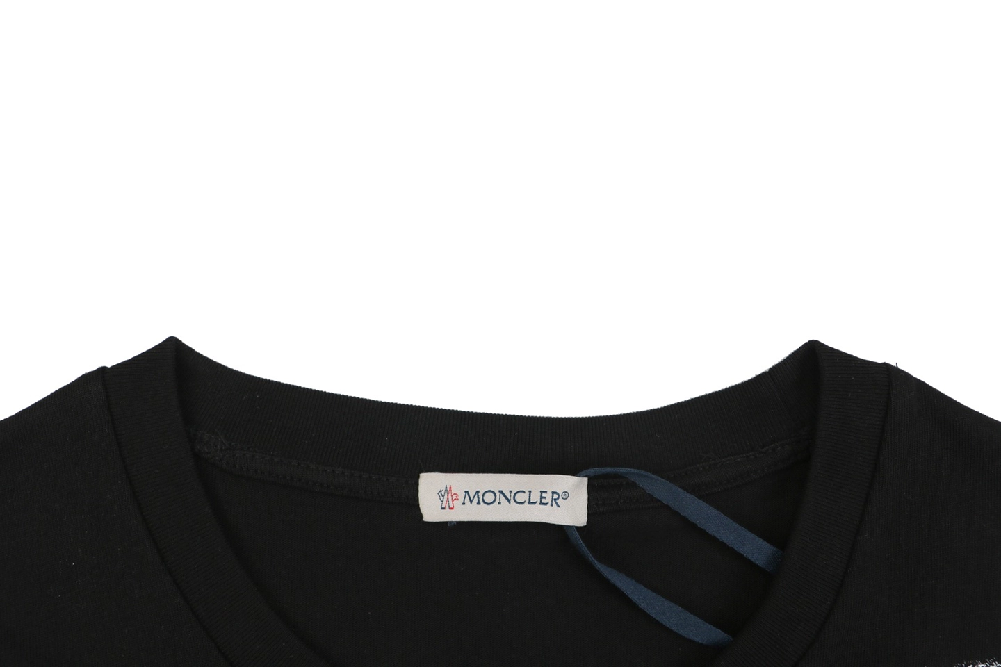 Moncler 1017 ALYX 9SM Halo Logo T-Shirt Black Collar