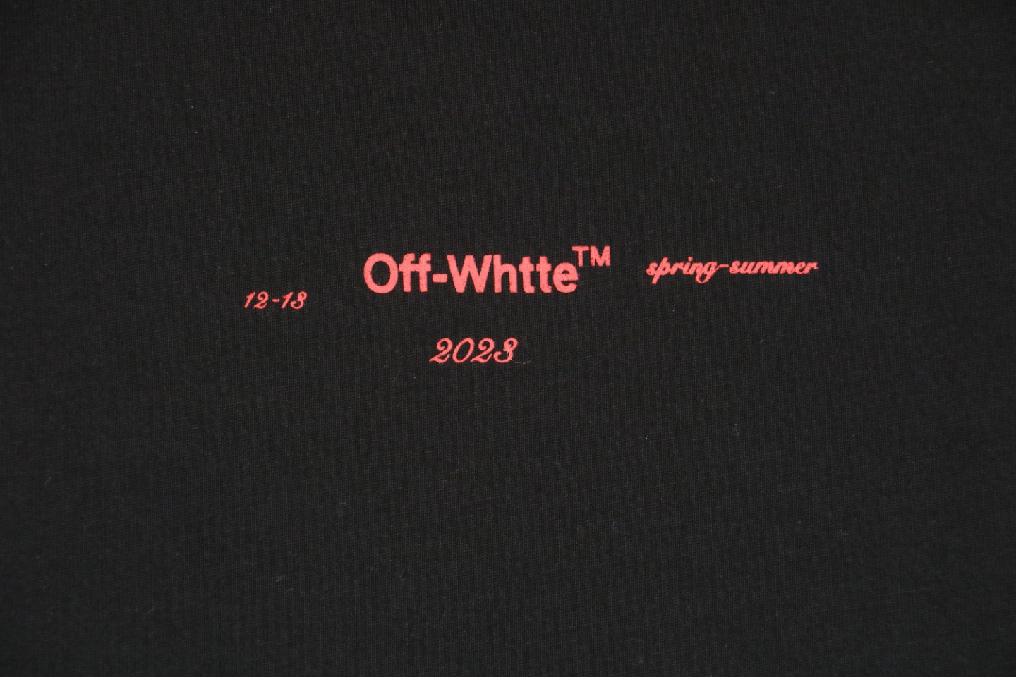 OFF-WHITE Color Dye Arrow Print T-Shirt Front Print