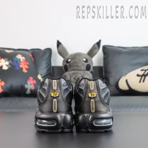 A-COLD-WALL x Nike Air Max Plus ‘Black’ rear view featuring black leather uppers, translucent heel panels, Tn Air badges, and visible Max Air cushioning