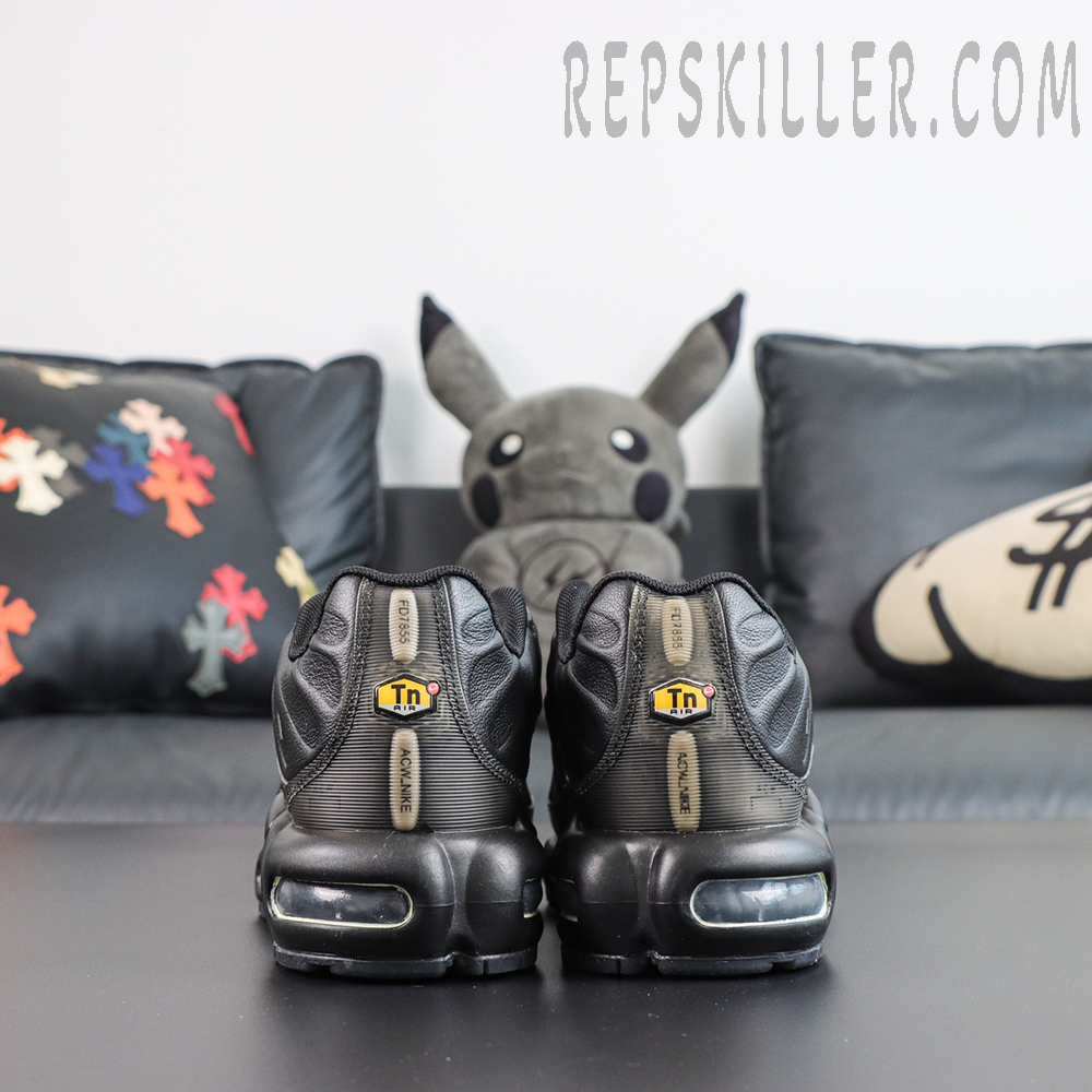 A-COLD-WALL x Nike Air Max Plus ‘Black’ rear view featuring black leather uppers, translucent heel panels, Tn Air badges, and visible Max Air cushioning