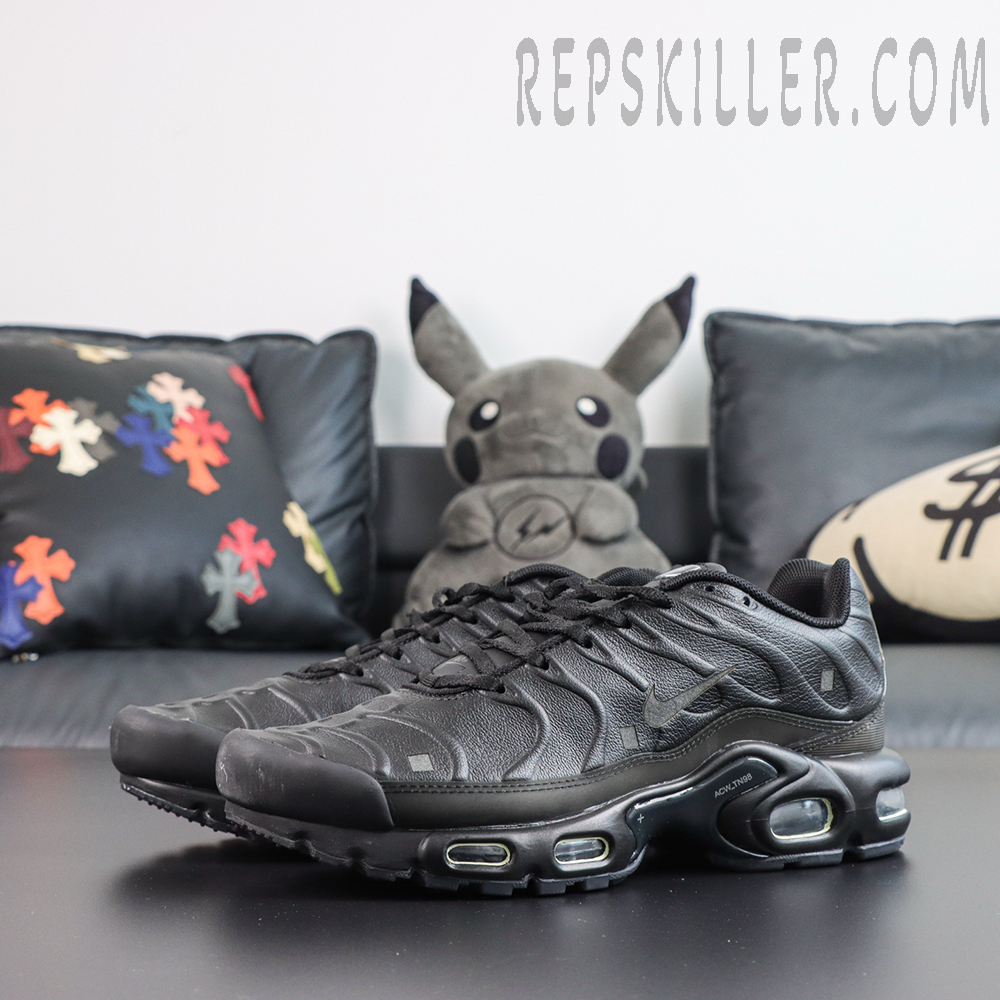 A-COLD-WALL x Nike Air Max Plus ‘Black’ front side view featuring sculpted black leather, tonal Swoosh branding, square accents, and Tuned Air cushioning