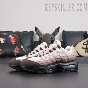 Nike Air Max 95 ‘Big Bubble - Black Tattoo Light Violet Ore’ side view featuring a black sole with layered Light Violet Ore gradient panels
