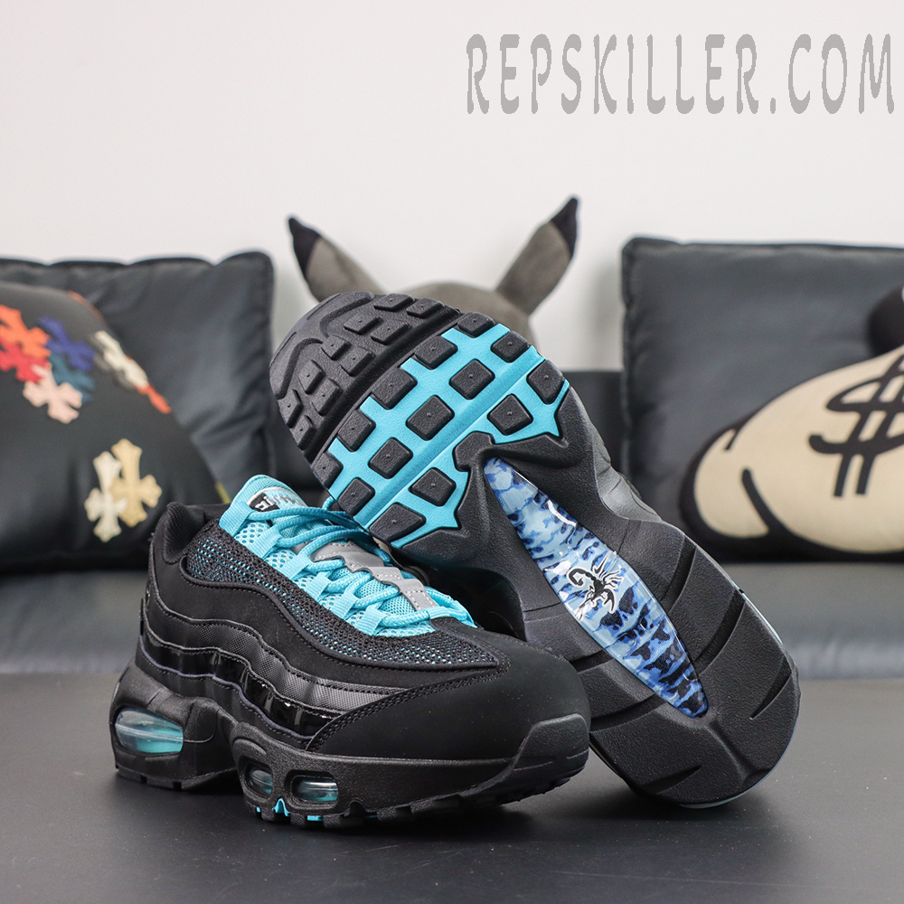 Nike Air Max 95 ‘Big Bubble - Scorpion’ outsole view featuring a black rubber outsole, icy blue traction pods and supportive midfoot shank