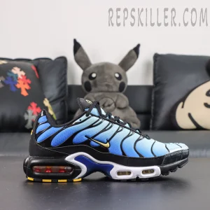 Nike Air Max Plus ‘Hyper Blue’ side view featuring a blue gradient upper, black TPU lines, gold Swoosh, and blue midfoot support