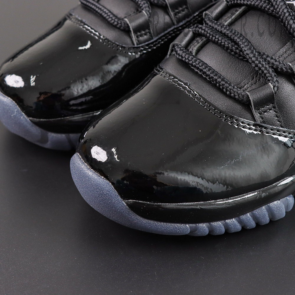Comme des Garçons x Air Jordan 11 Retro 'Black'9.jpg