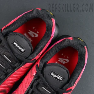 Supreme x Nike Air Max Plus TN ‘University Red’ insole and tongue detail featuring Supreme Box Logo collaboration branding