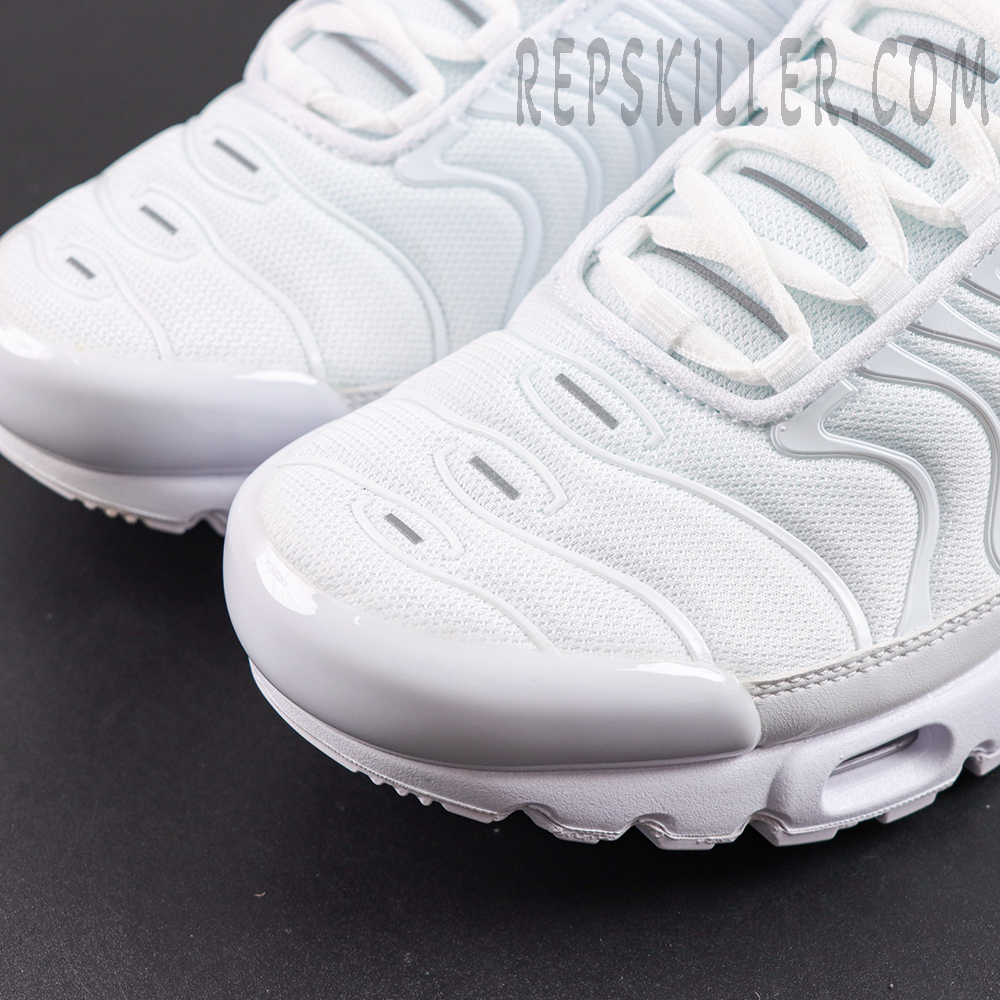 Supreme x Air Max Plus TN 'White'7.jpg