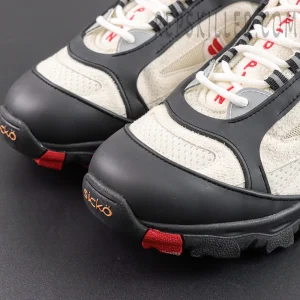 xVESSEL x Sickö Hiking Shoes Siberia Red3.jpg