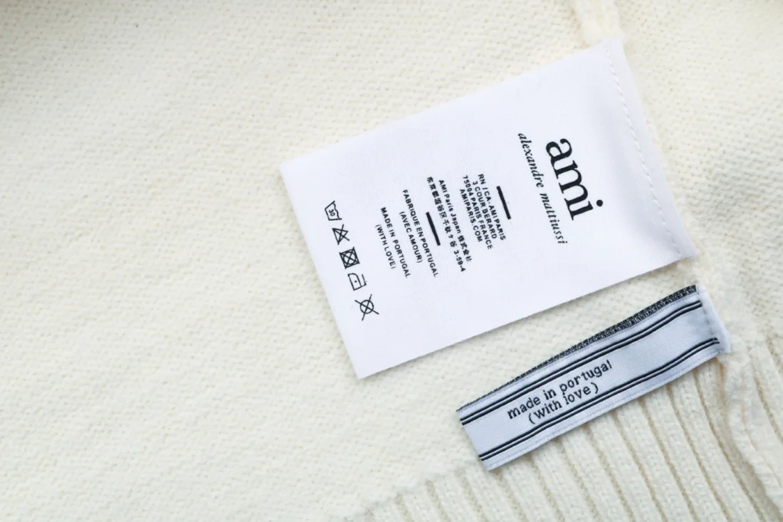 AMI Paris Ami de Coeur Oversized Knit Cardigan Wash label
