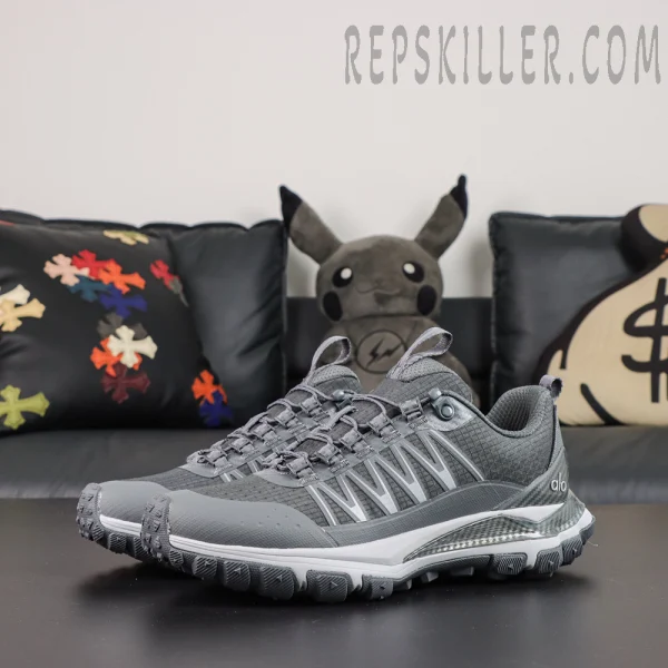 Alo Yoga - Alo Trail Running Shoes 'Steel Grey'