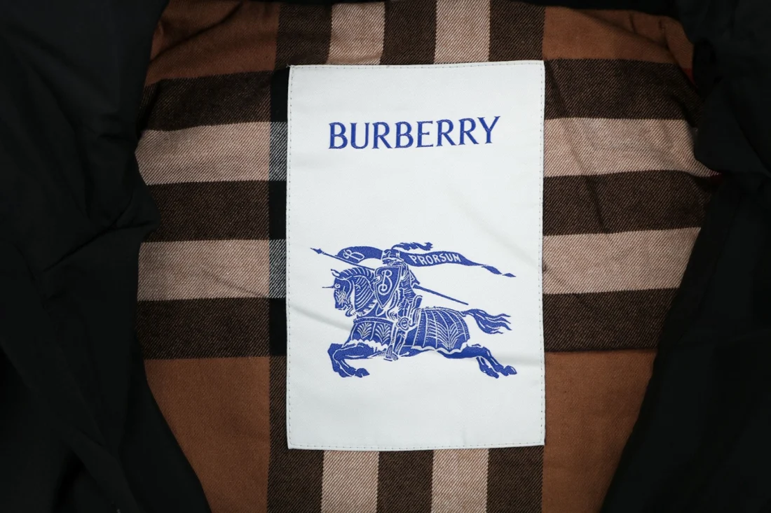 Burberry Logo Hooded Zip-Up Jacket Brand label