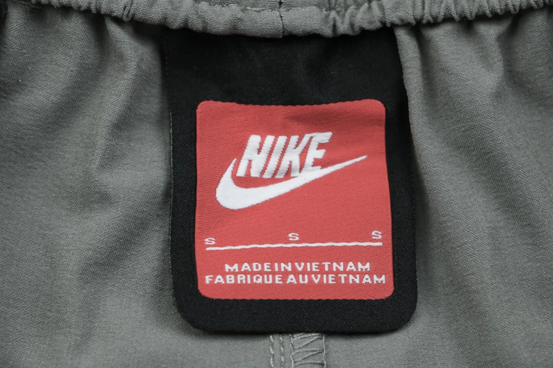 Nike Tech Wide-Leg Utility Pants Grey Brand label