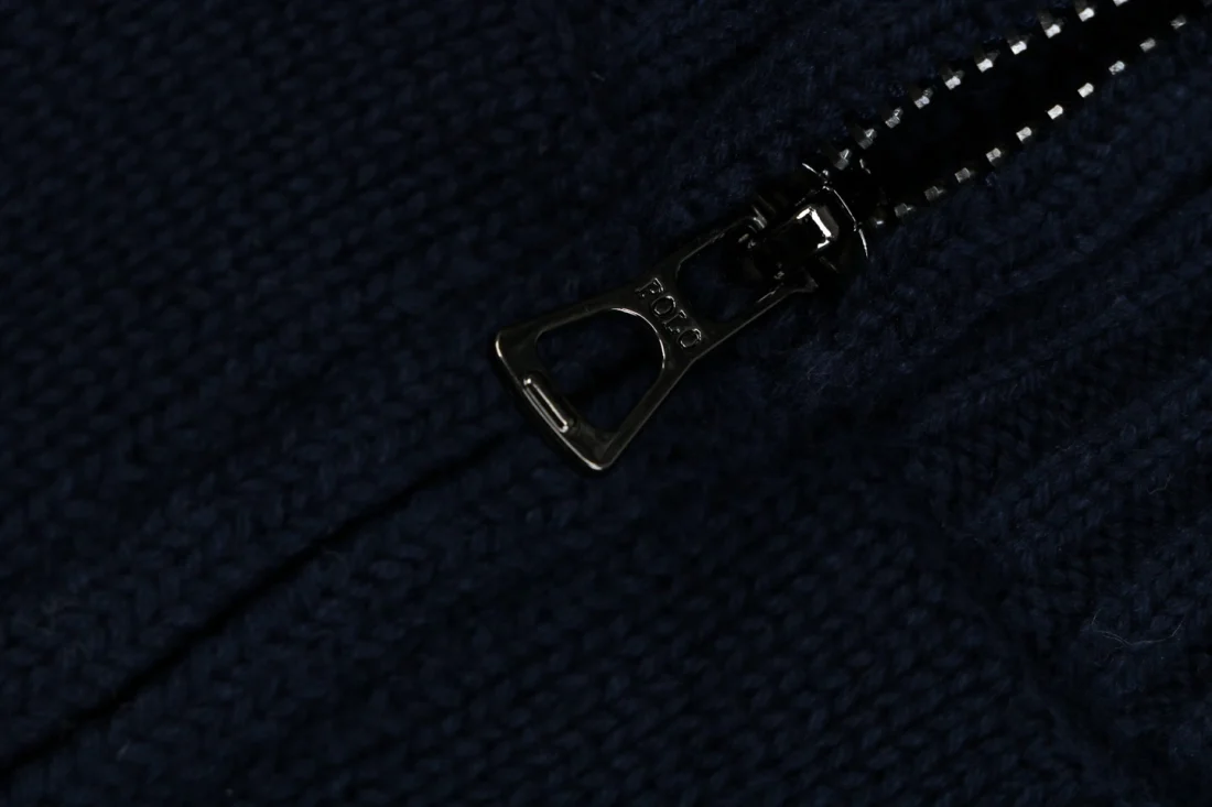 Ralph Lauren Pony Logo Ribbed Mock Neck Half-Zip Cotton Sweater Navy Zipper puller