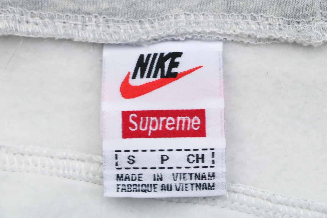 Supreme x Nike Air Max Swoosh Embroidered Zip-Up Hoodie Grey Brand label