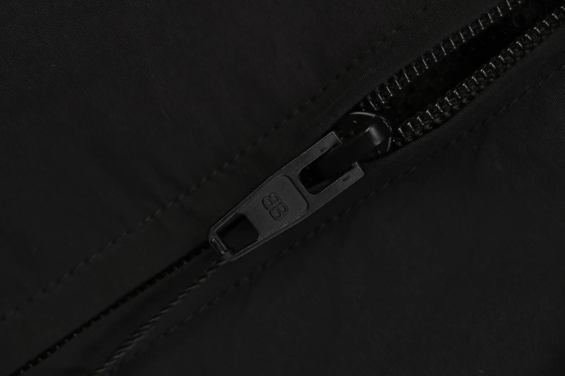 Balenciaga Soccer Crest Number 10 Track Jacket Zipper puller