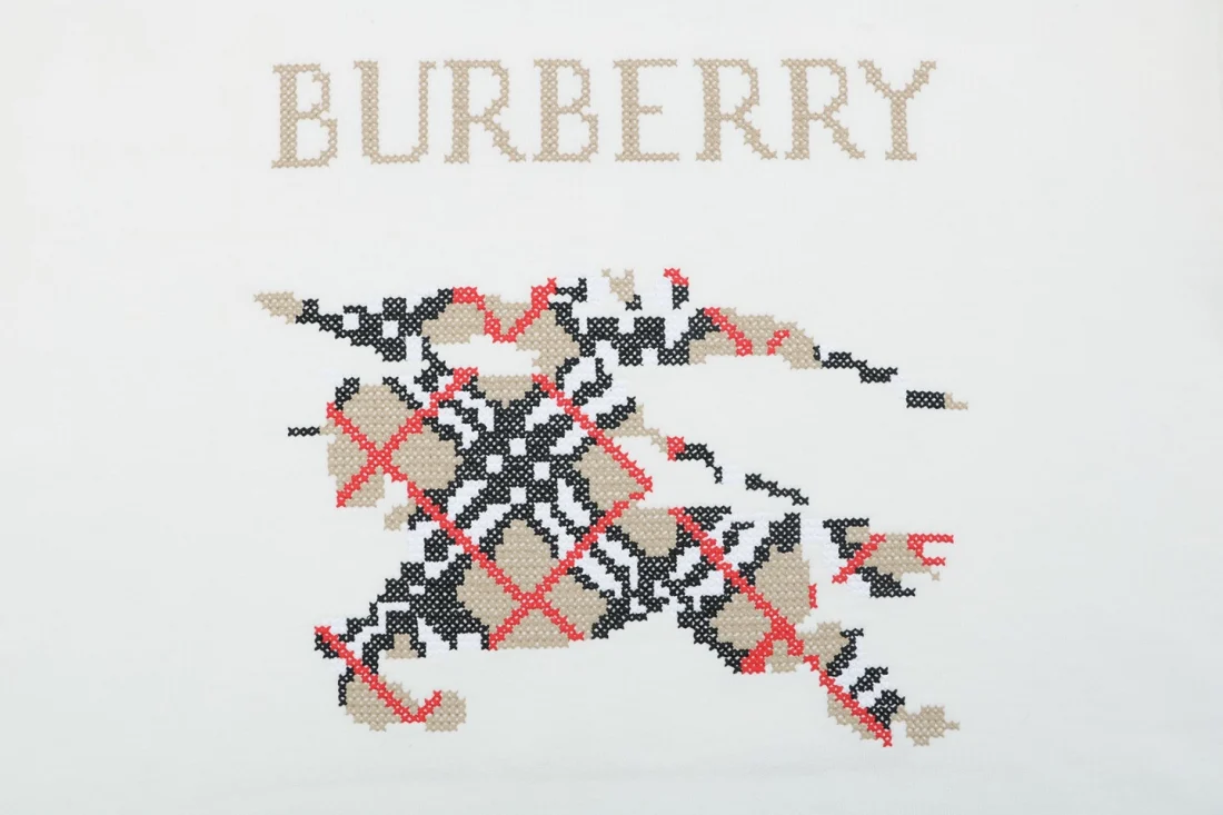 Burberry Check Equestrian Knight Embroidered Oversized Sweatshirt White Brand