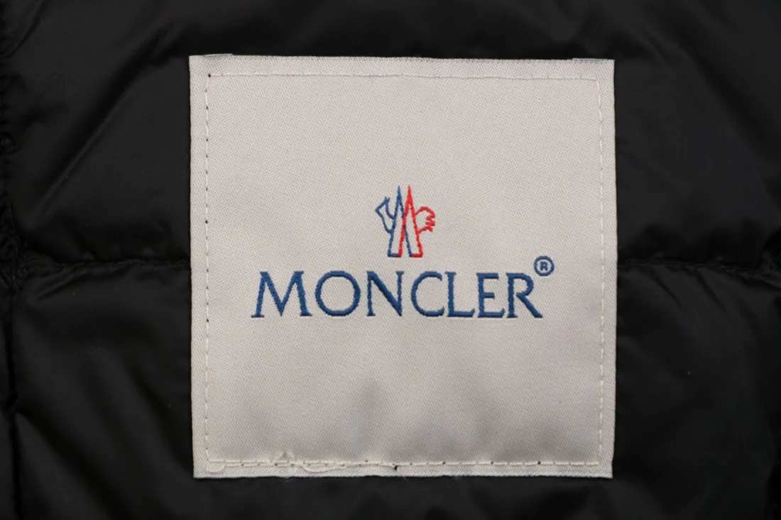 Moncler Lans Women’s Lightweight Down Puffer Jacket Black Brand label