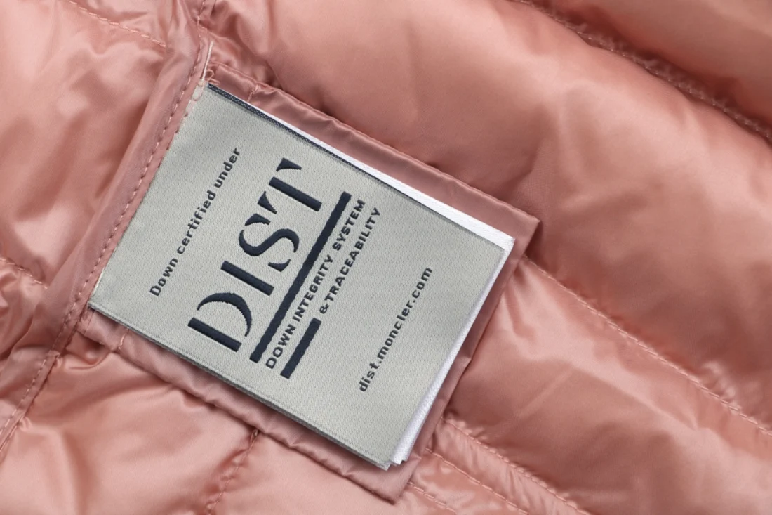 Moncler Lans Women’s Lightweight Down Puffer Jacket Pink Wash label