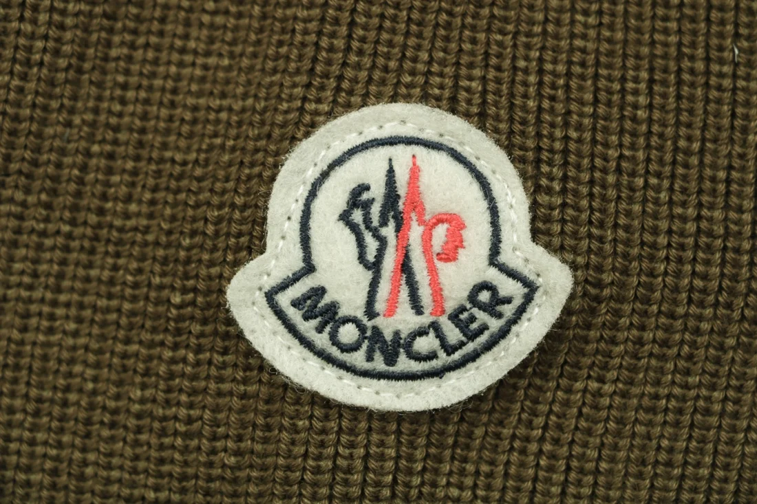 Moncler Quilted Down Knit Sleeve Hooded Jacket Green Brand