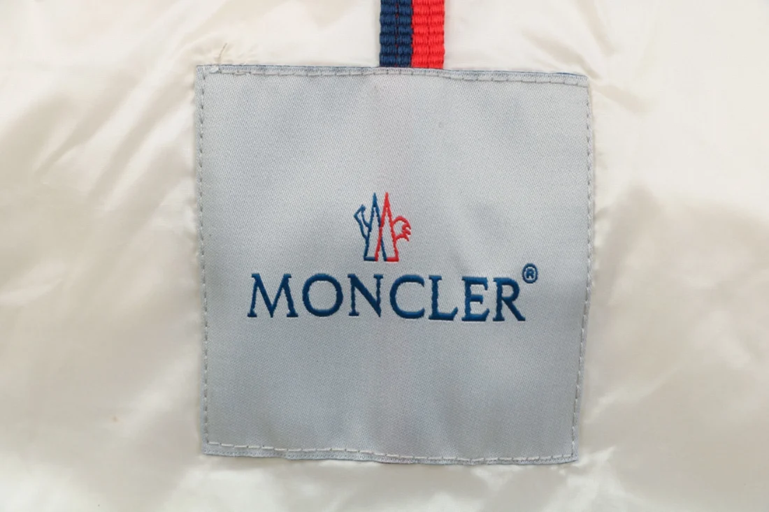Moncler Serine Short Hooded Down Jacket White Brand label