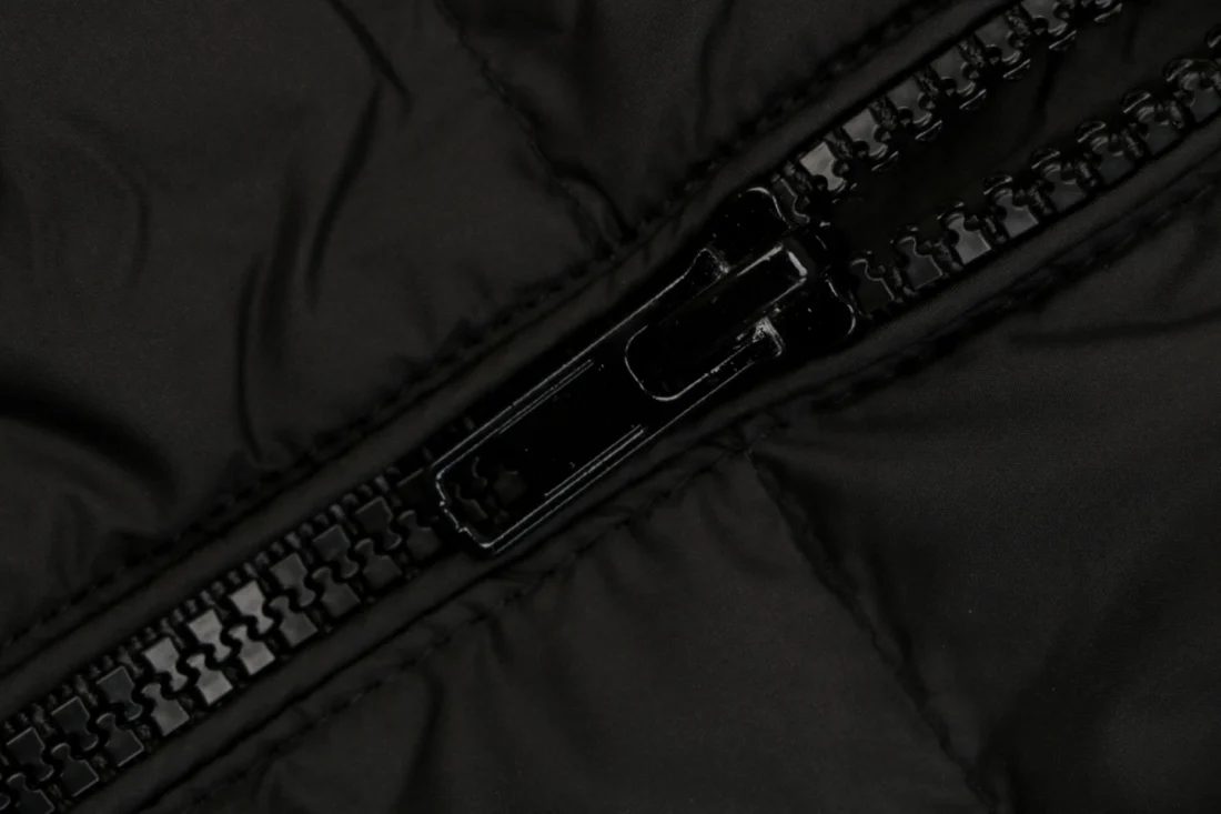 Ralph Lauren Pony Logo Quilted Down Puffer Vest Black Zipper puller