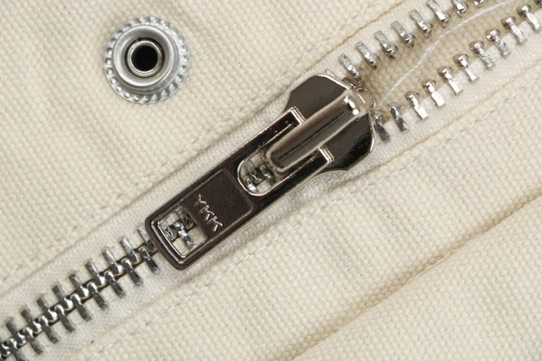 Stussy Four-Pocket Embroidered Workwear Jacket Beige Zipper puller